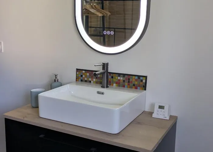 Holiday home Le Nid D'hirondelle